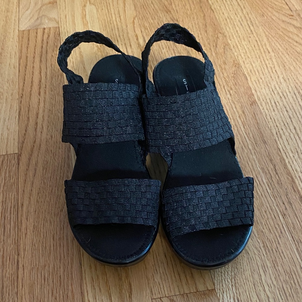Steve Madden Black Sandal heels size 7 women’s brand new never worn